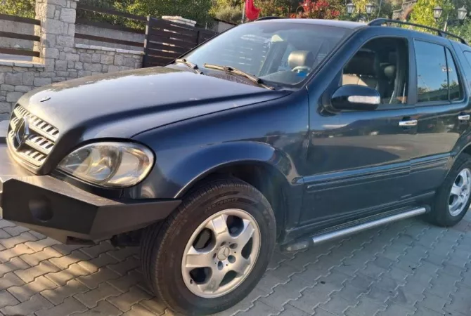 Makina ne shitje ne Tirane - 4,500 Euro