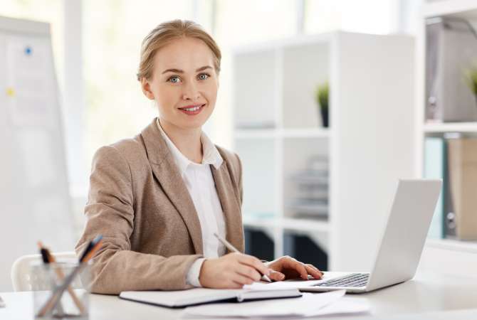 Njoftime Pune Specialiste Finance
