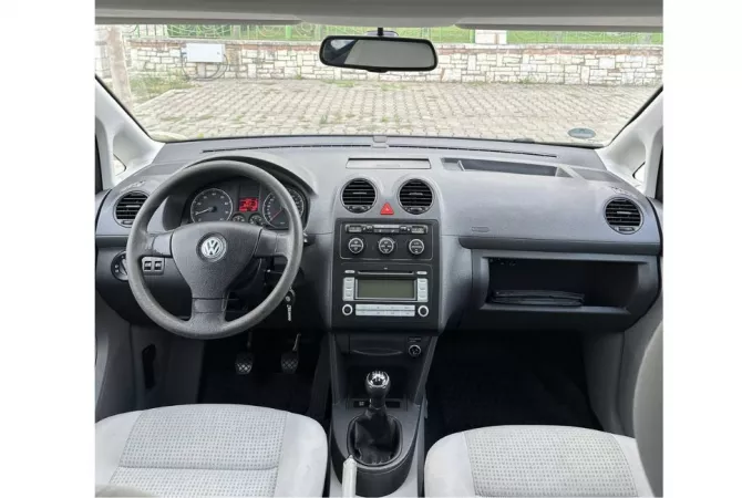 Makina ne shitje ne Tirane - 5,900 Euro