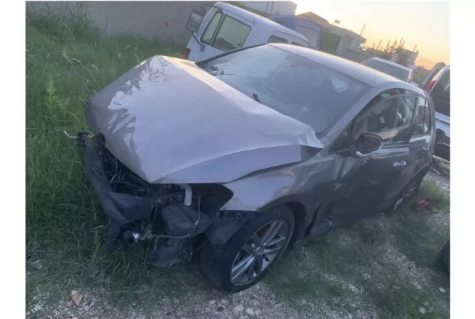  Shitet për pjesë: Golf 7