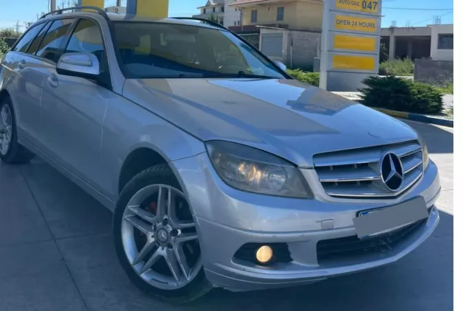 Cars for sale in Tirana - 4,700 Euro