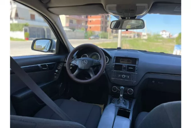 Cars for sale in Tirana - 4,700 Euro
