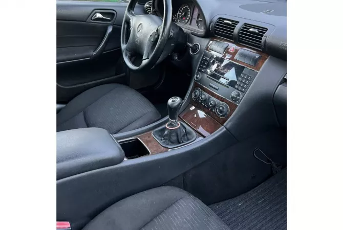 Cars for sale in Tirana - 3,300 Euro