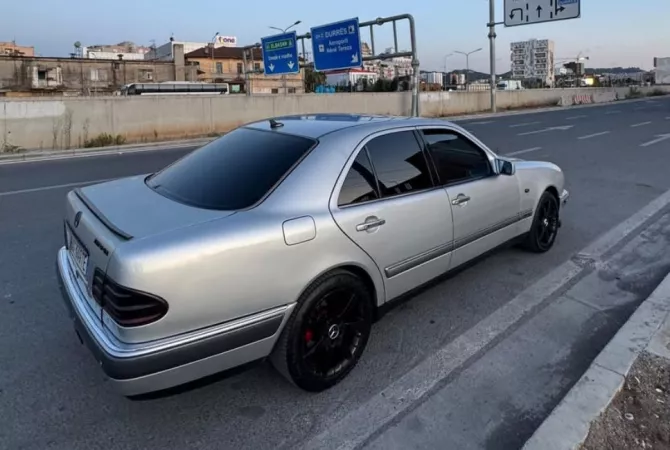 Cars for sale in Tirana - 2,800 Euro