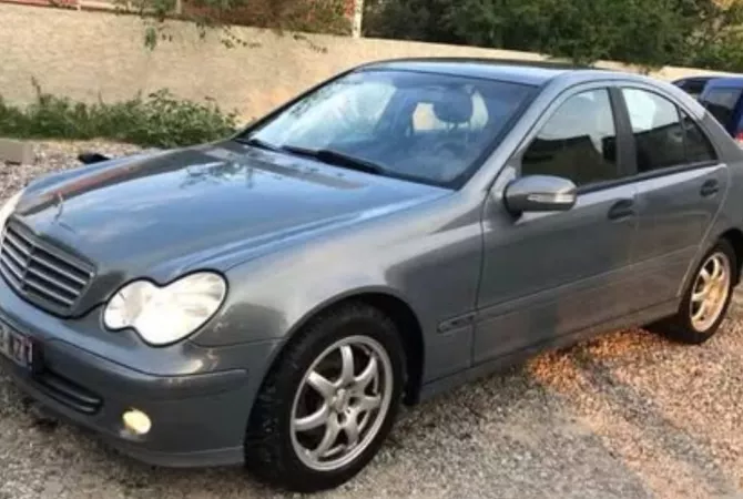 Cars for sale in Tirana - 4,300 Euro