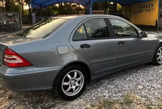 Cars for sale in Tirana - 4,300 Euro