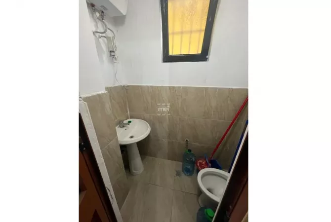 Ambient biznesi ne shitje 1+1 ne Durres - 85,000 Euro