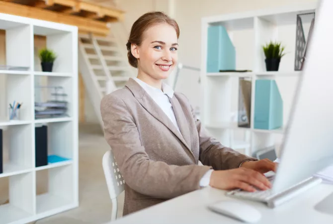 Njoftime Pune Specialiste Finance