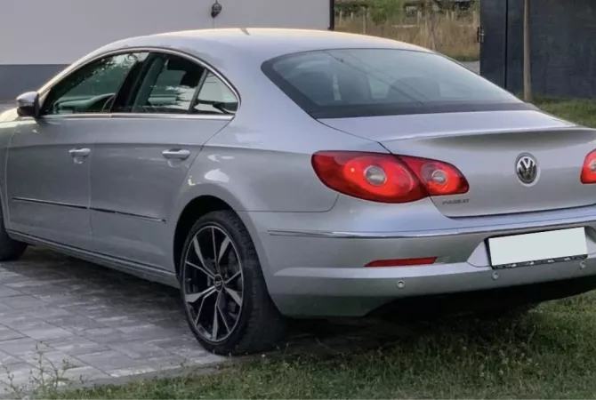 Cars for sale in Pristina - 9,500 Euro