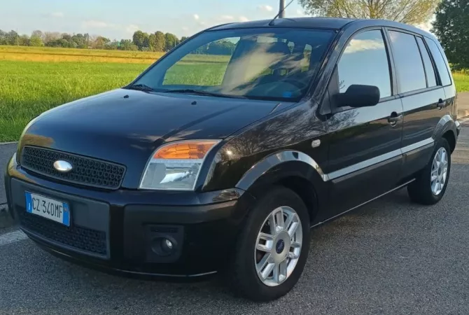Cars for sale in Tirana - 2,800 Euro