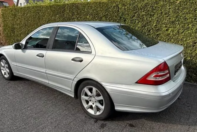 Cars for sale in Tirana - 4,500 Euro