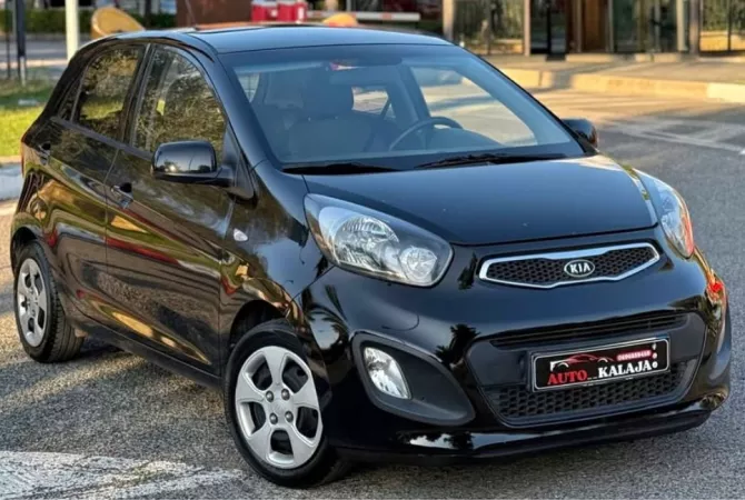 Makina ne shitje ne Tirane - 5,300 Euro