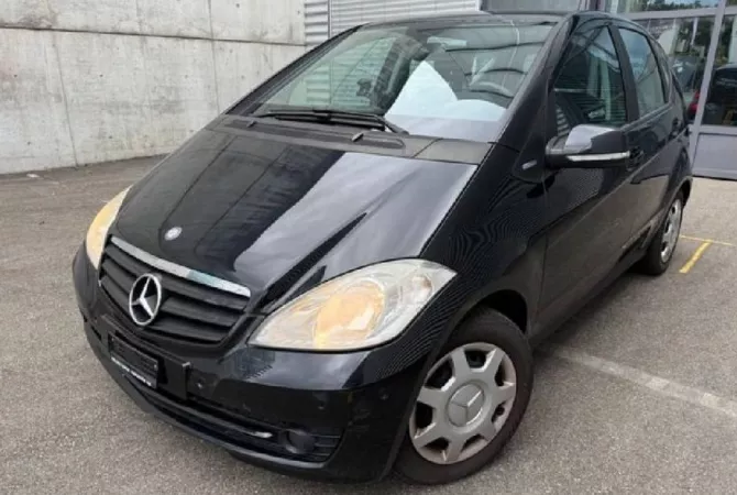 Makina ne shitje ne Elbasan - 3,900 Euro