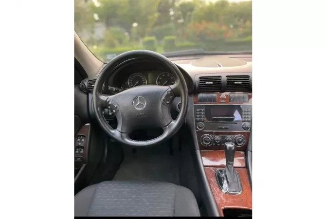 Makina ne shitje ne Elbasan - 4,500 Euro