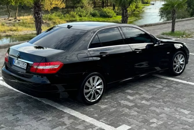 Makina ne shitje ne Tirane - 9,500 Euro