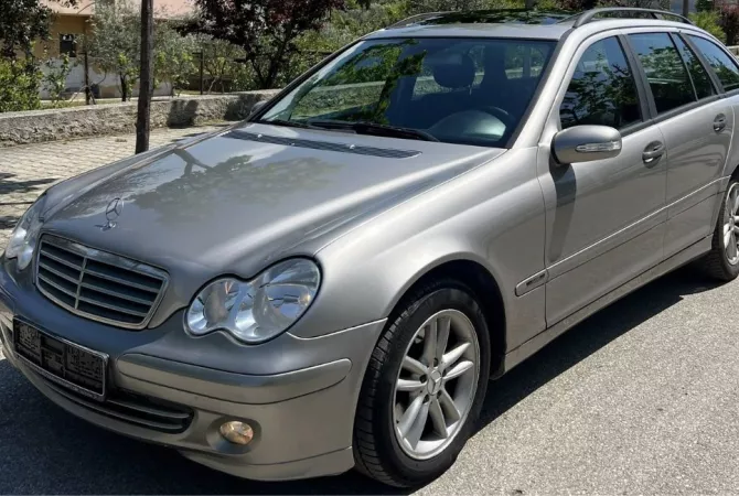 Cars for sale in Tirana - 4,250 Euro