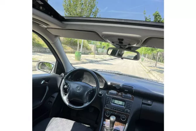 Cars for sale in Tirana - 4,250 Euro