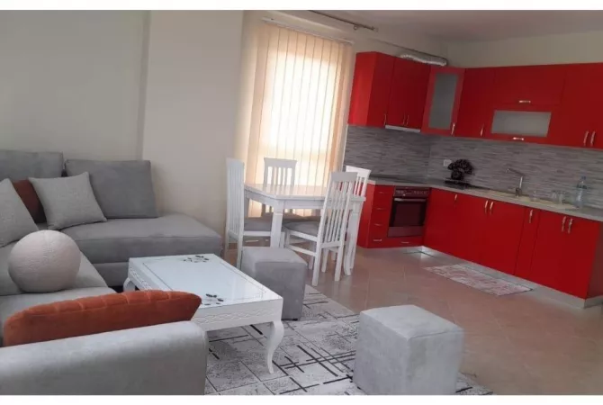 Shtepi me qera 2+1 ne Tirane - 55,000 Leke