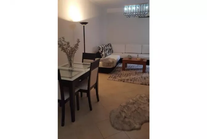 Shtepi me qera 1+1 ne Tirane - 45,000 Leke