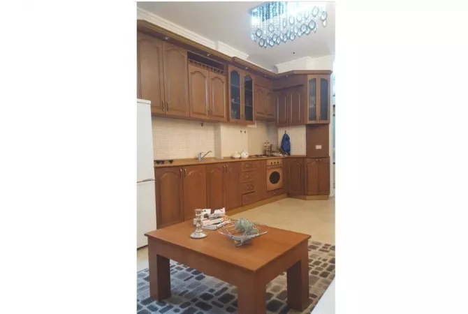 Shtepi me qera 1+1 ne Tirane - 45,000 Leke