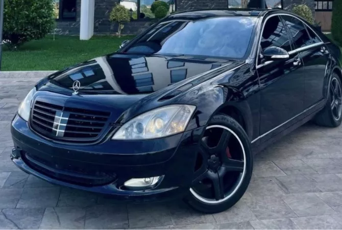 Cars for sale in Tirana - 7,700 Euro