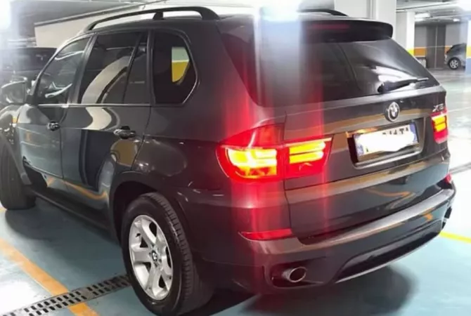 Makina ne shitje ne Tirane - 6,500 Euro