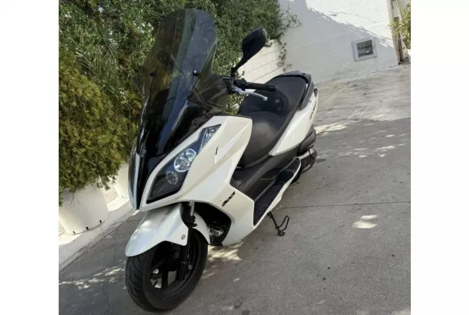 Moto e Scooter in vendita a Tirana - 2,400 Euro