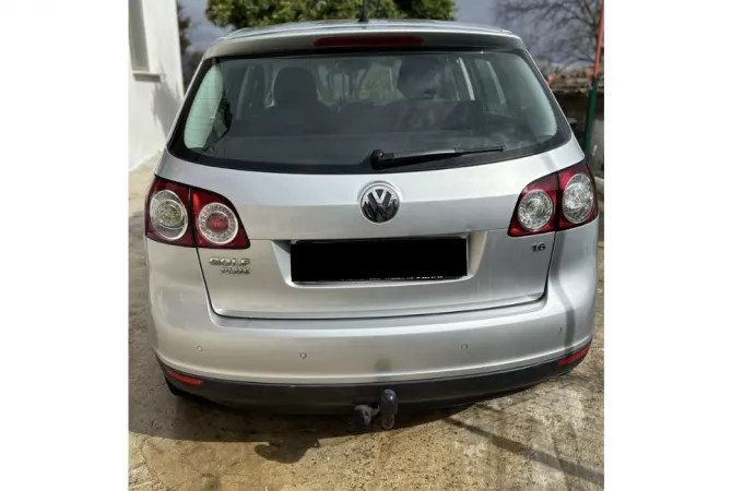 Makina ne shitje ne Tirane - 3,500 Euro