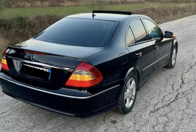 Makina ne shitje ne Tirane - 7,200 Euro
