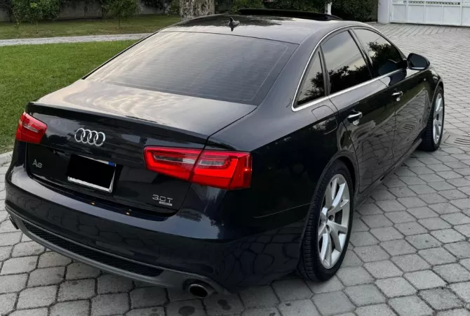 Makina ne shitje ne Tirane - 12,000 Euro
