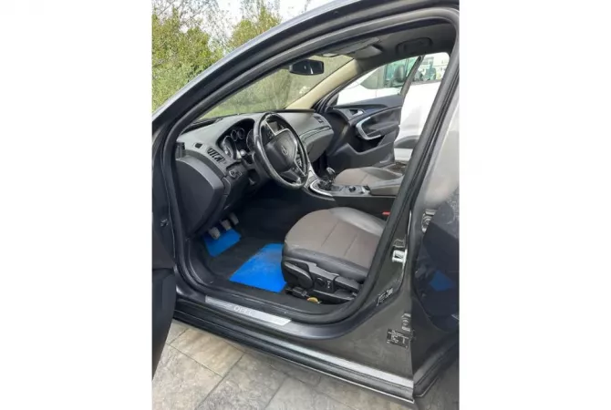 Makina ne shitje ne Tirane - 4,500 Euro