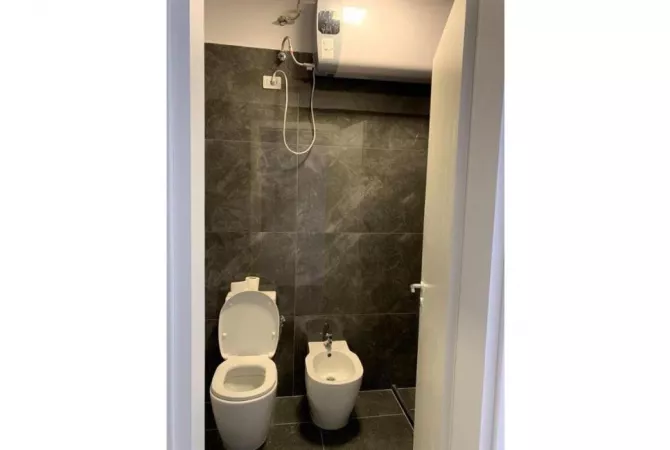 Shtepi me qera 2+1 ne Tirane - 60,000 Leke