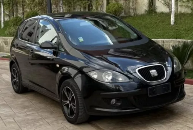 Makina ne shitje ne Tirane - 4,200 Euro