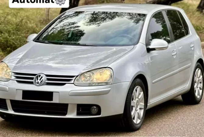 Makina ne shitje ne Tirane - 4,200 Euro