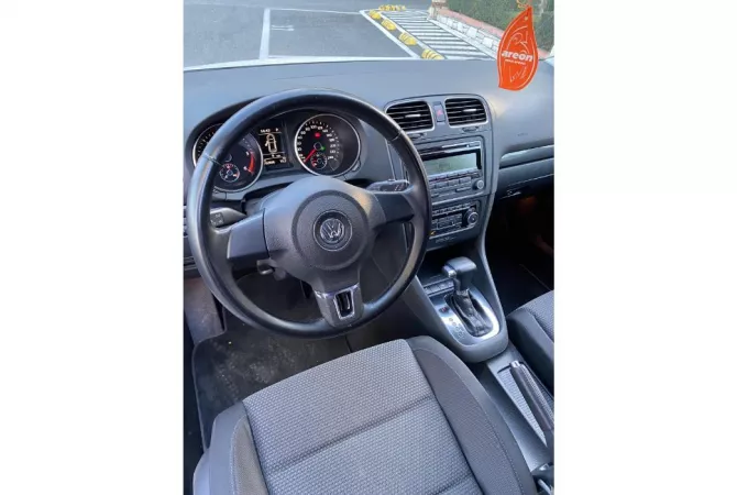 Makina ne shitje ne Tirane - 6,800 Euro