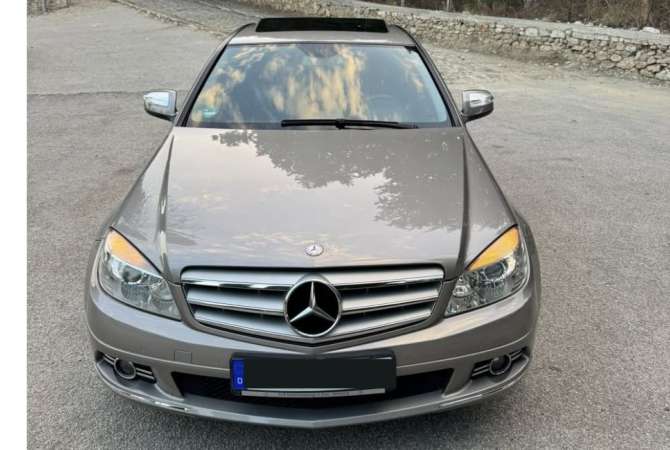 Makina ne shitje ne Tirane - 100 Euro
