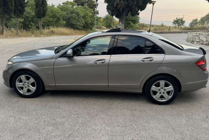 Makina ne shitje ne Tirane - 100 Euro