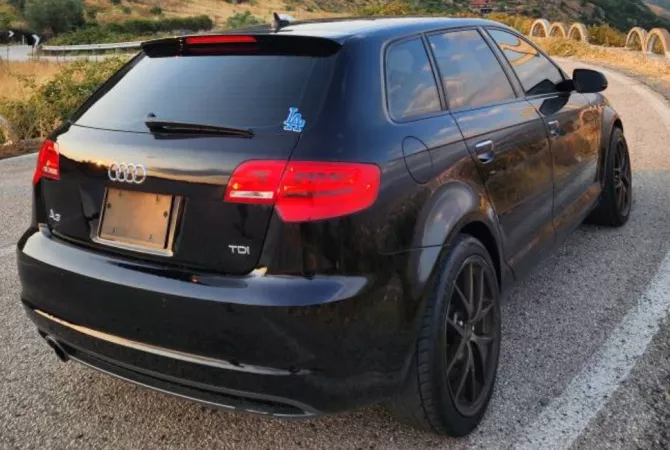 Makina ne shitje ne Elbasan - 6,600 Euro