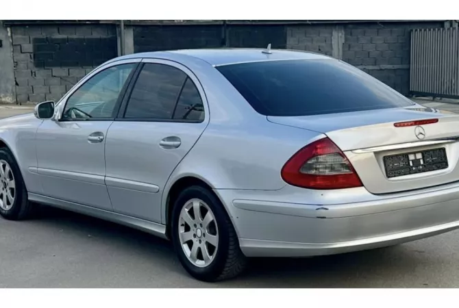 Makina ne shitje ne Tirane - 5,000 Euro