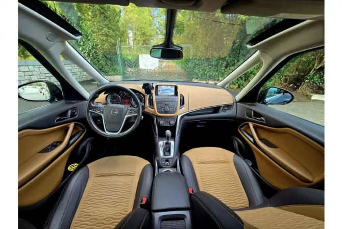 Makina ne shitje ne Tirane - 9,800 Euro