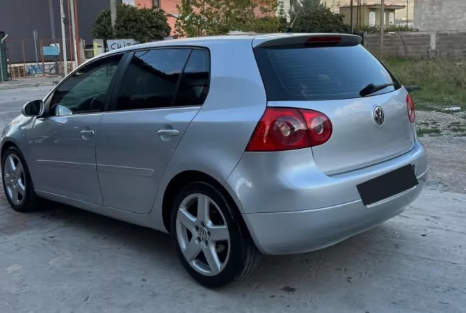 Cars for sale in Tirana - 3,400 Euro