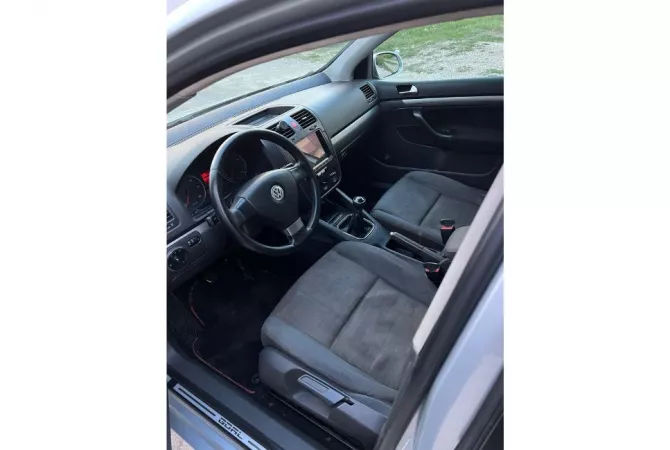 Cars for sale in Tirana - 3,400 Euro