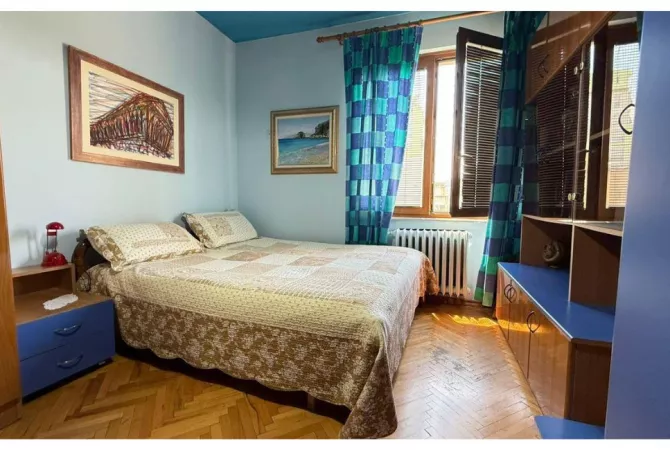Shtepi me qera 2+1 ne Tirane - 800 Euro
