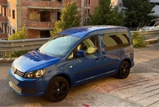 Cars for sale in Tirana - 7,800 Euro