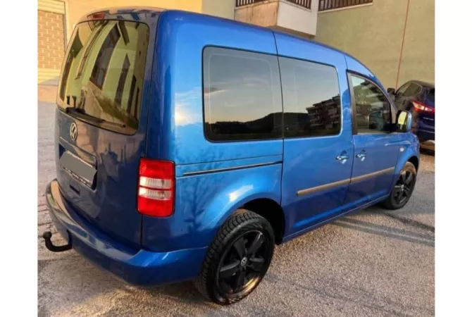 Cars for sale in Tirana - 7,800 Euro