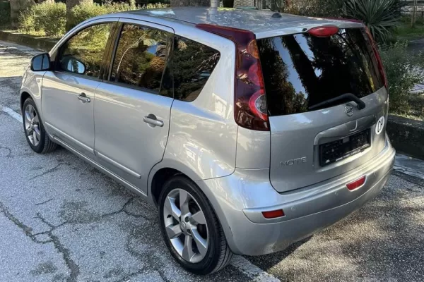 Cars for sale in Tirana - 4,300 Euro