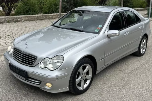 Cars for sale in Tirana - 4,000 Euro
