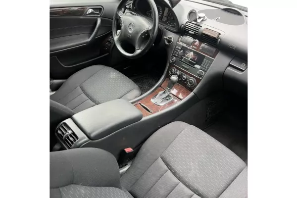 Cars for sale in Tirana - 4,000 Euro