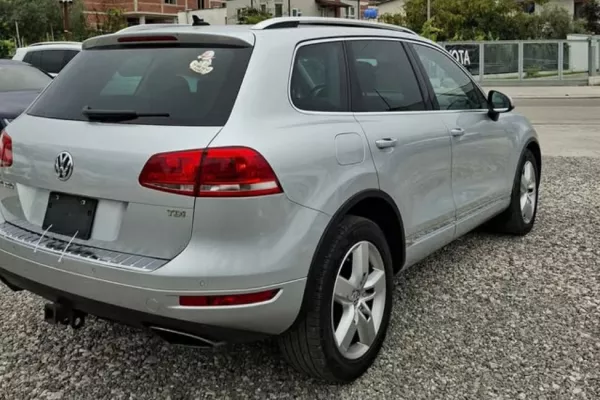 Cars for sale in Tirana - 9,450 Euro