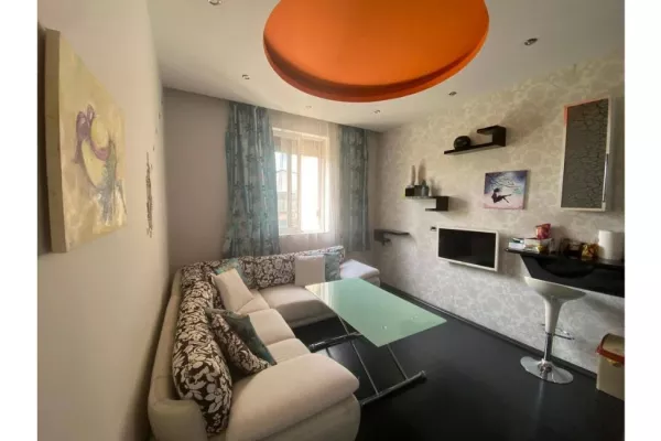 Shtepi me qera 2+1 ne Tirane - 600 Euro